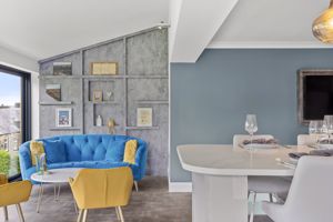 Photo 23- click for photo gallery